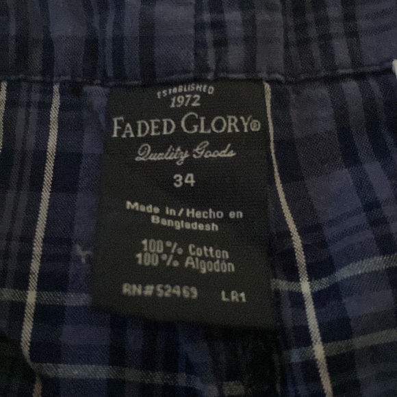 Shorts - Picture 2 of 3